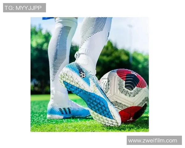 球星脚下利器：如何选择适合自己风格的足球钉鞋提升比赛表现