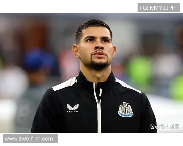 足球球星最温暖瞬间:从赛场到生活的无私善举与感人时刻 足球球星最温暖瞬间:从赛场到生活的无私善举与感人时刻